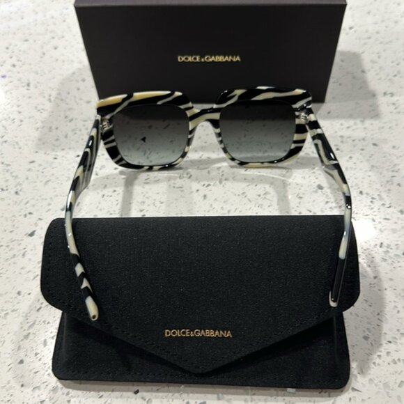 Authentic Dolce & Gabbana Sunglasses - Picture 3 of 5